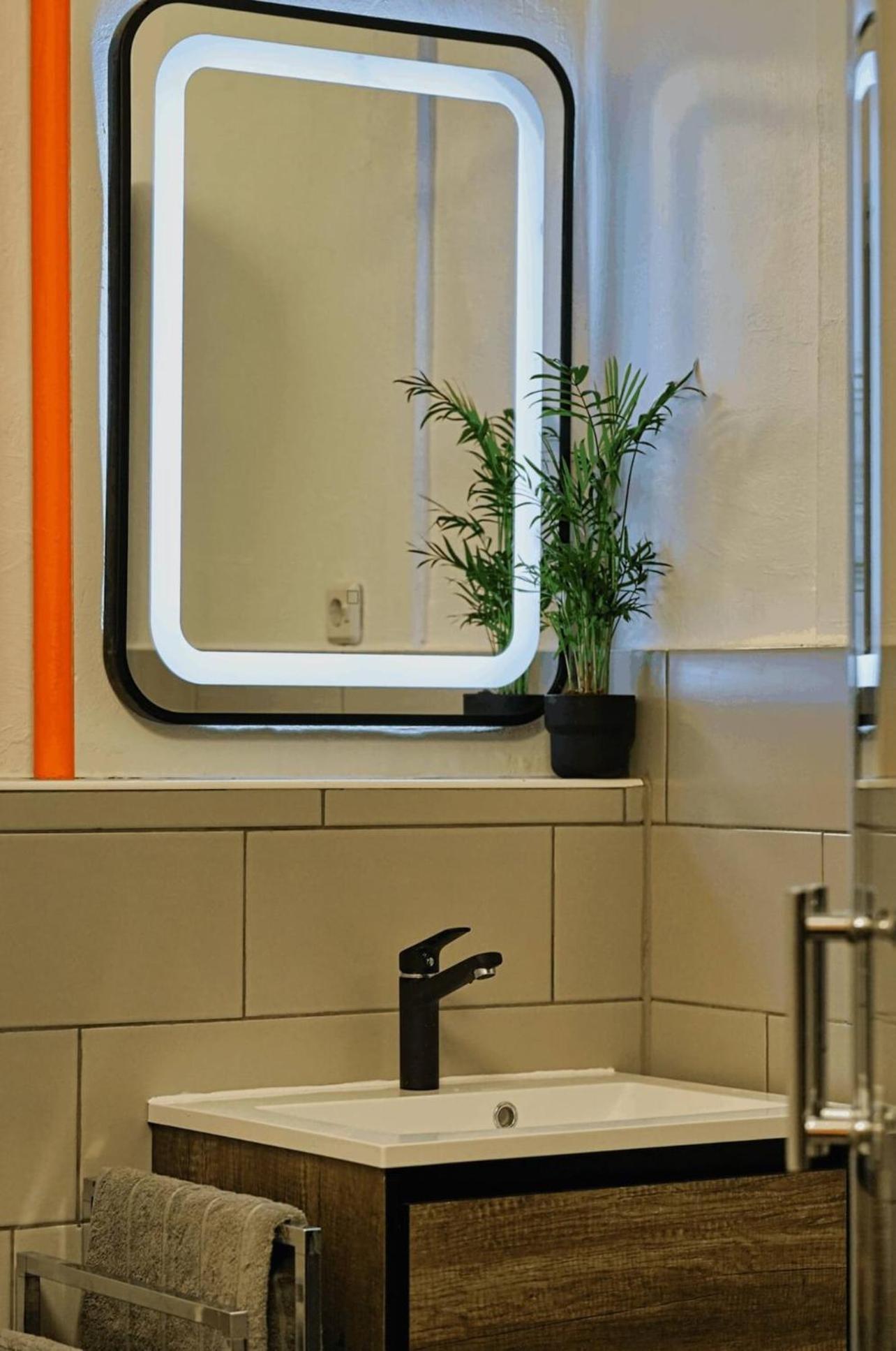 Charmante Wohnung Nahe Wiener Stadthalle Buitenkant foto
