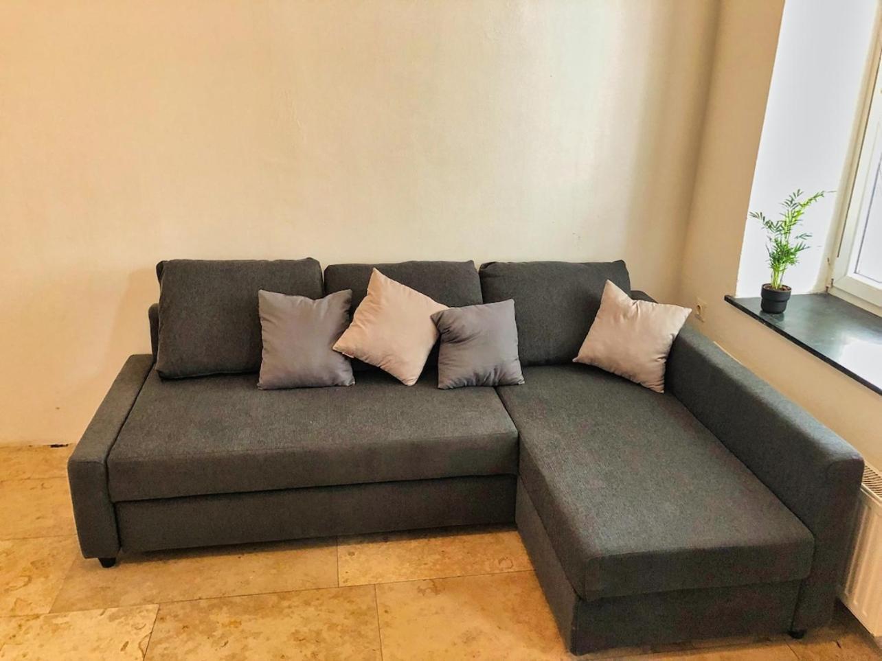 Charmante Wohnung Nahe Wiener Stadthalle Buitenkant foto