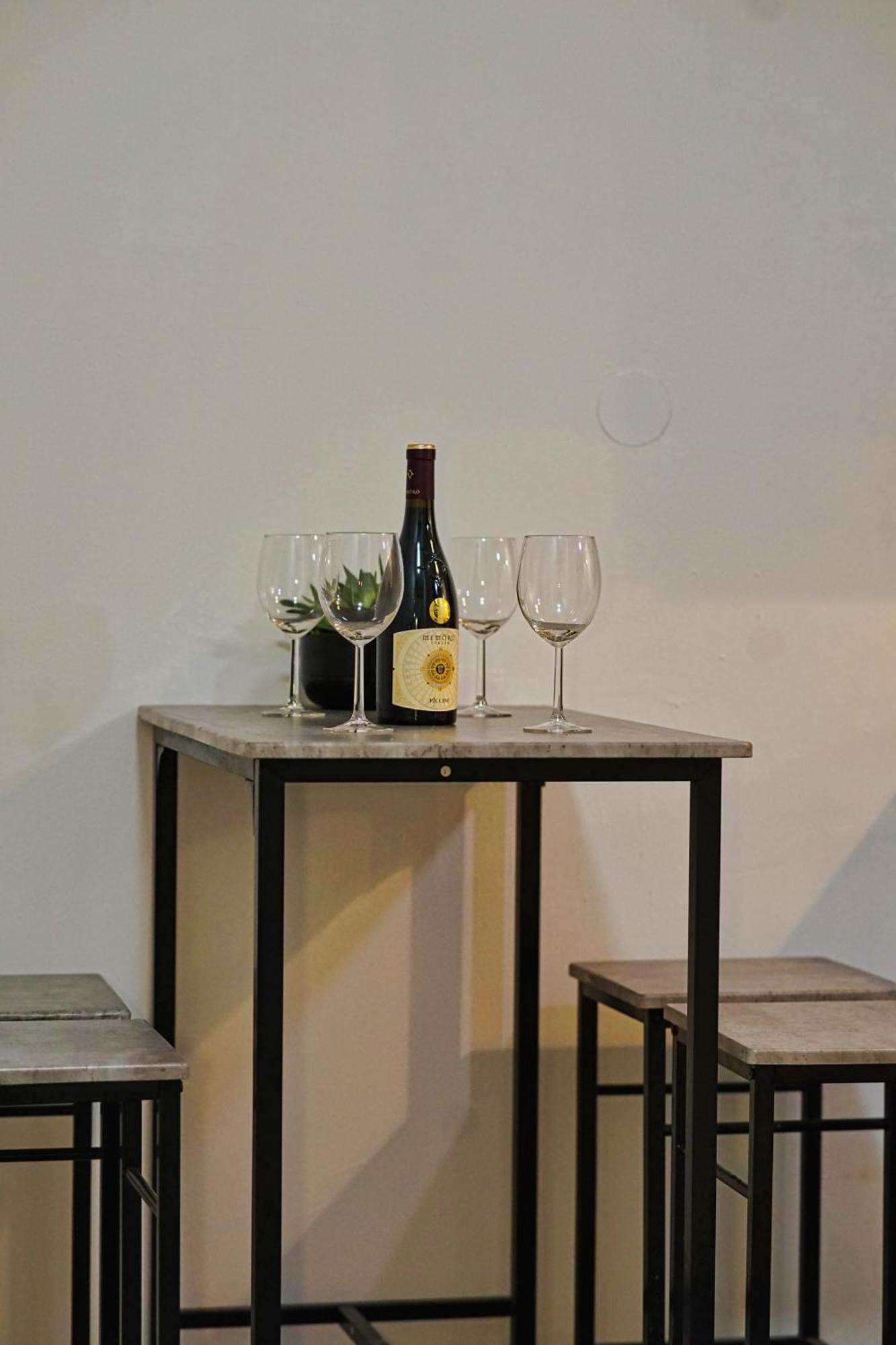 Charmante Wohnung Nahe Wiener Stadthalle Buitenkant foto